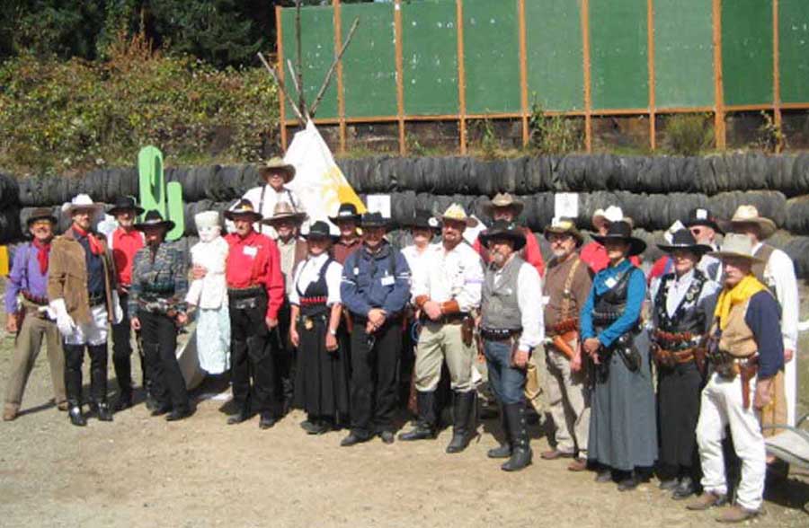 The rest of the Cast!