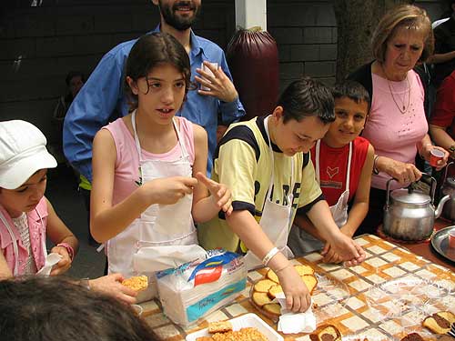 Sunday School children selling on Fundraising Day