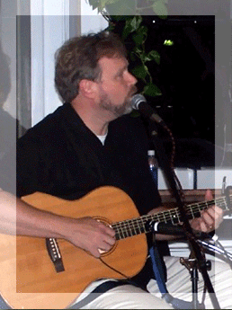 Photo of Tom performing at Java Joe's in Jamaica Plain