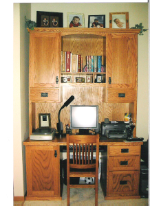 Oak Desk and Hutch