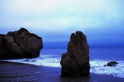 beach2.jpg (8693 bytes)