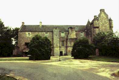 Fcastle2.jpg (12391 bytes)