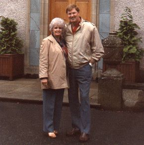 bottom1.jpg (19058 bytes)