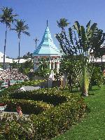 Hotel Bachata grounds. Photograph (c) Sean Creech 2004