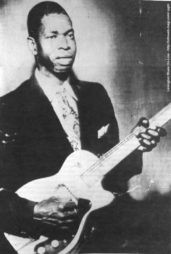 Large photo of Elmore James with guitar (99kb)