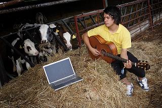 Get Cape. Wear Cape. Fly