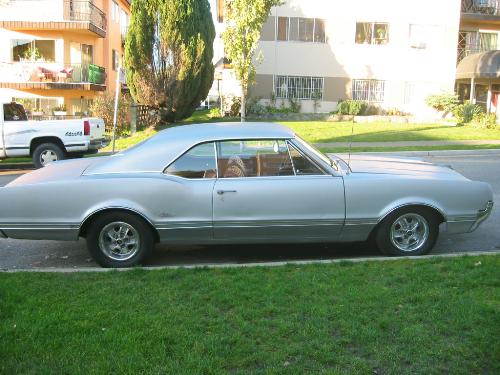 PassgSideSM.jpg (40720 bytes)