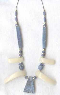 Blue_marble.jpg (8992 bytes)