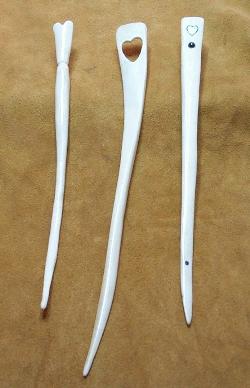 heartsticksSM.jpg (16094 bytes)