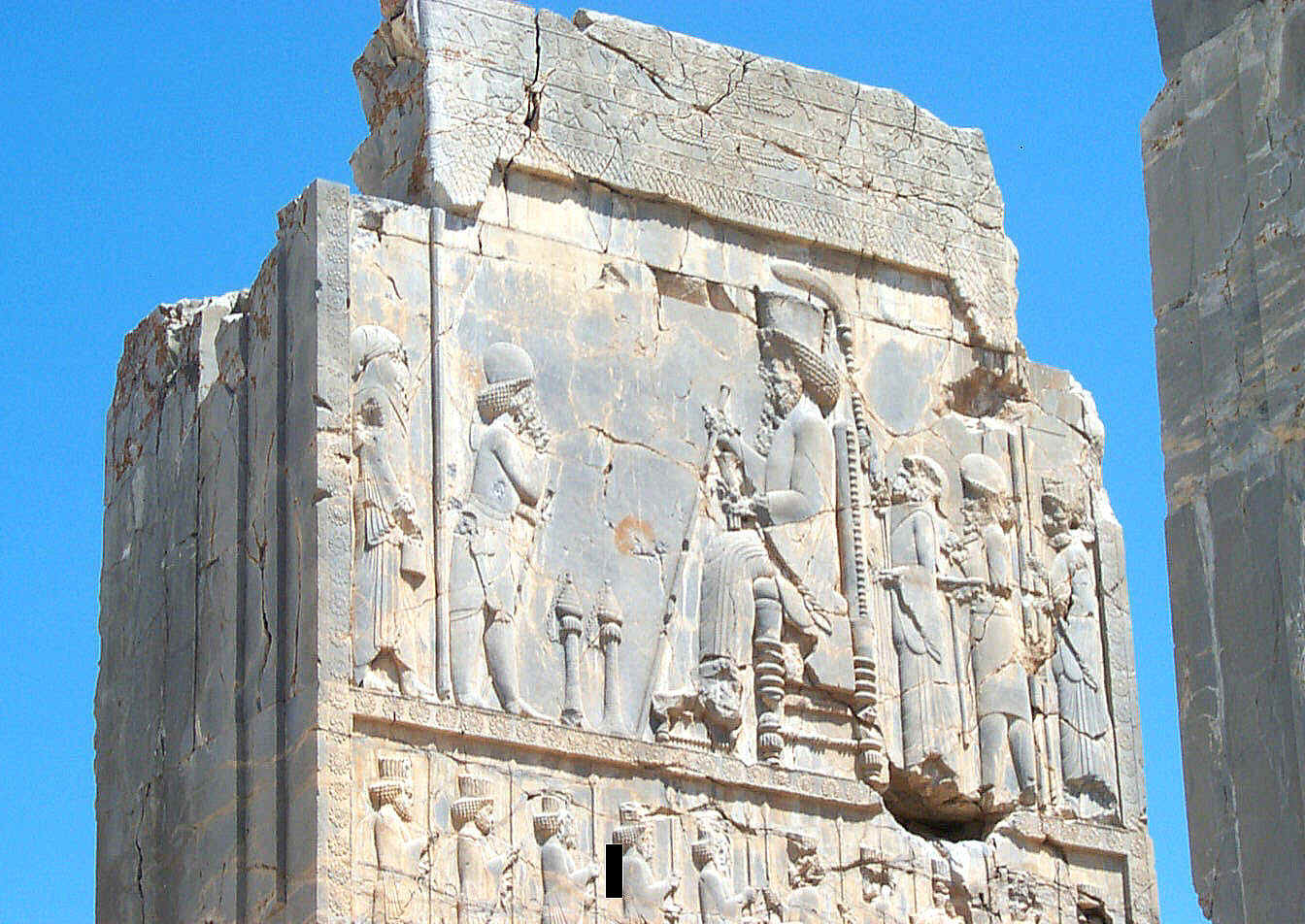 Car Darius na prestolu