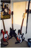 Guitars.jpg (46557 bytes)