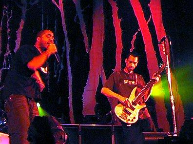 both.JPG (31553 bytes)