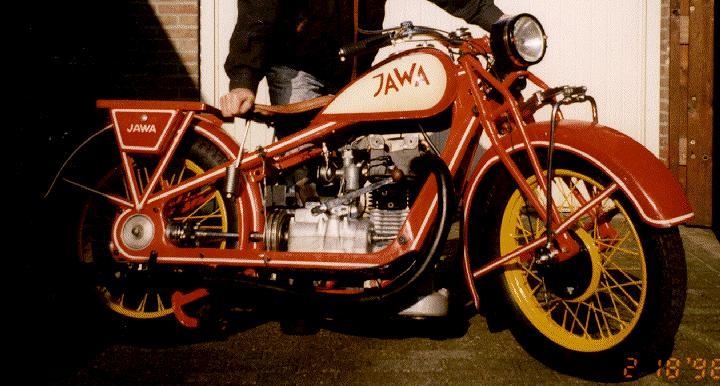 07-jawashaft.jpg (60695 bytes)