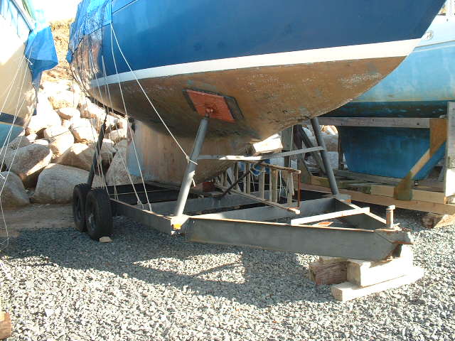 Trailer/Cradle picture, Click to enlarge, Before she got new Anti fouling coat 