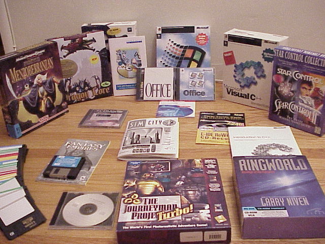 486 DX2 66Mhz 20Mb Ram 2 CD-ROMs &amp Software