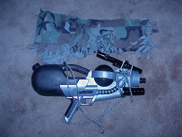 Sniper15.JPG (93797 bytes)