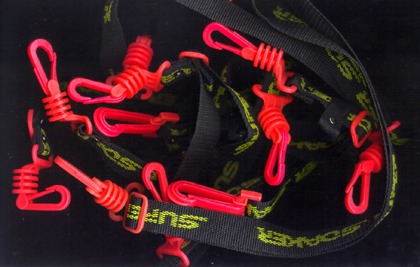 supersoakerstrap.JPG (83992 bytes)