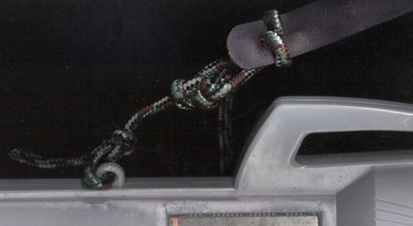 supersoakerstrap4.JPG (36504 bytes)