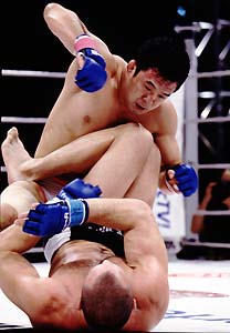 Sakuraba kicks Jackson