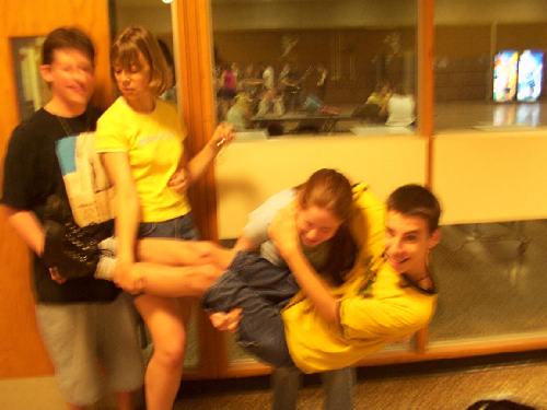 07.jpg (28294 bytes)