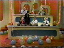 77crew.JPG (37858 bytes)