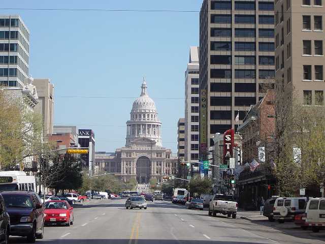 This is the Capitol building, as seen from a downtown street in Austin.