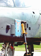 a-10_04tn.jpg (16625 bytes)