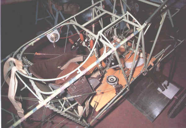 dr1-replica_01.jpg (185803 bytes)