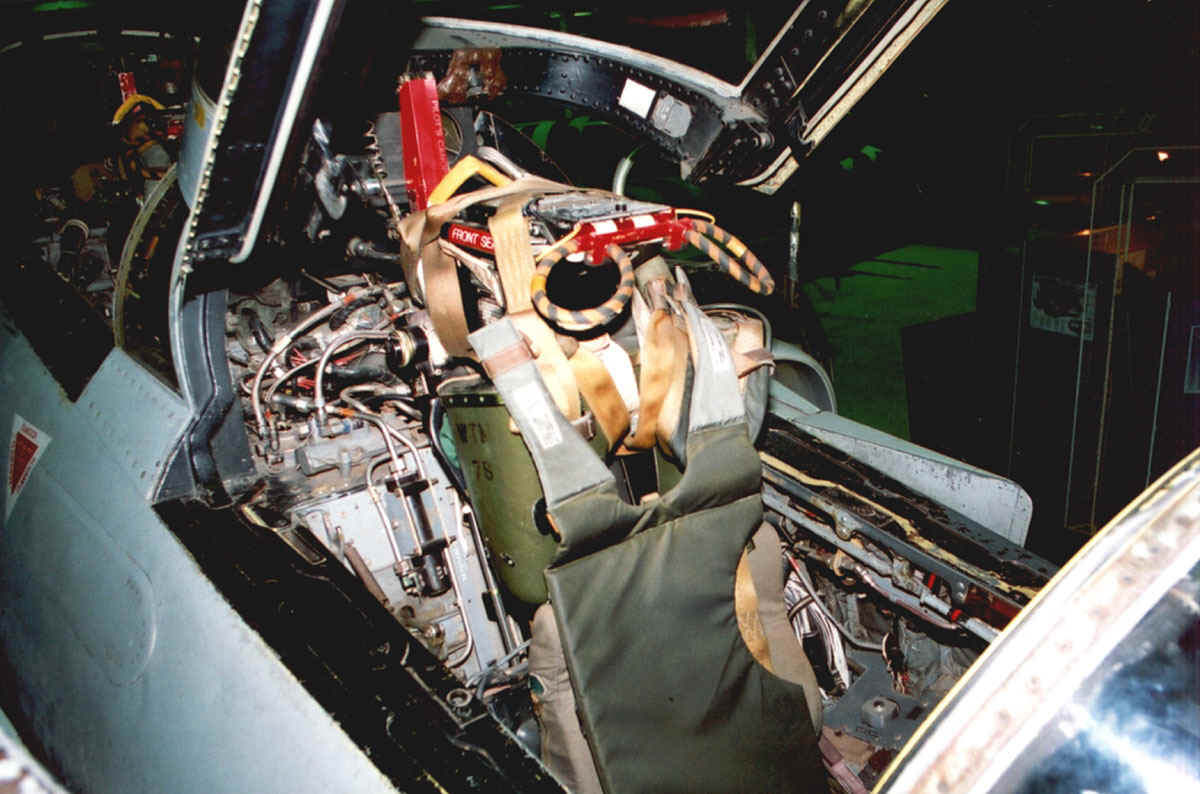 phantom-pic-02.jpg (204038 bytes)