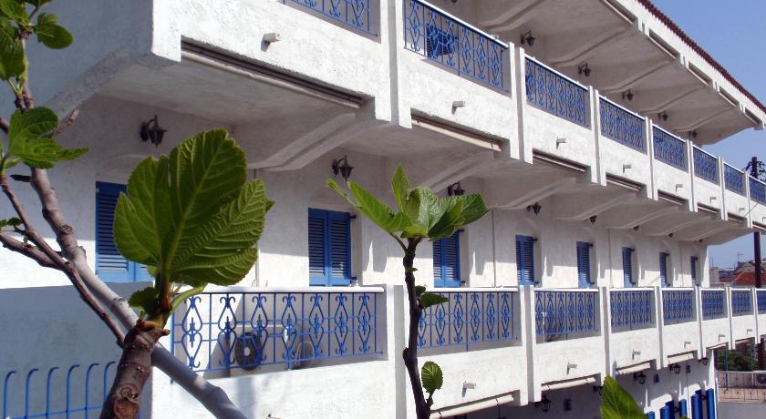 Ikaria, Atheras Hotel in Evdilos