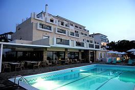 Ikaria, Cavos Bay Hotel