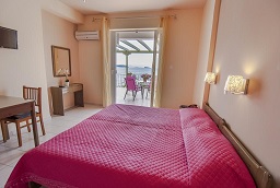 Hotel Delfini in Nea Styra, Evia