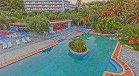 Mendi Hotel in Kalandra beach, Halkidiki