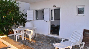 Ariadni Apartments, Karteros beach, Crete, Kreta.