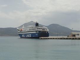 Milos veerboten, Milos ferries