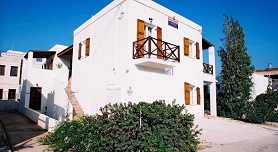 Letta's Apartments - Episkopis, Finikas, Syros