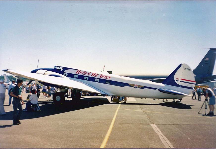 [United Airlines Boeing 247]