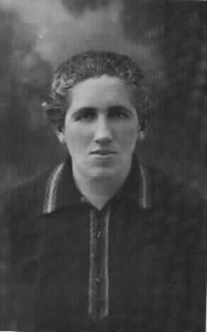 Rocha Tilla Katz (nee Awerbach)