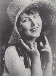 Florence: Mary Pickford Look-Alike