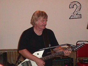 Bill Hillman and Roland G-707 Synthesizer Guitar