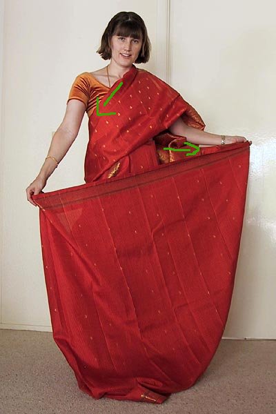 sari8.jpg (32223 bytes)