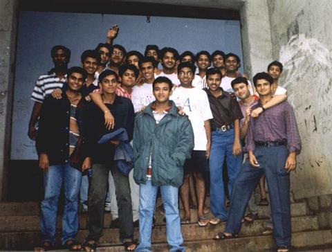 10th block.jpg (31611 bytes)