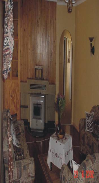 Kotzes kaggel.jpg (25202 bytes)