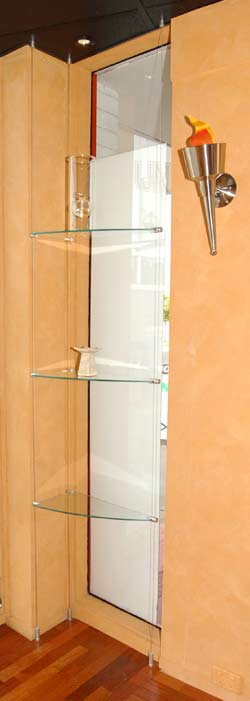 Ceiling to Floor Corner Strand system