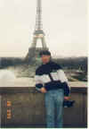 eiffel tower.jpg (32240 bytes)