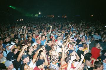 2001.05.05 The crowd goes wild at Electric Daisy Carnival!