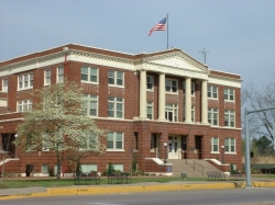 Wood County Courthouse in Quitman