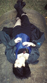 kat2.jpg (14426 bytes)