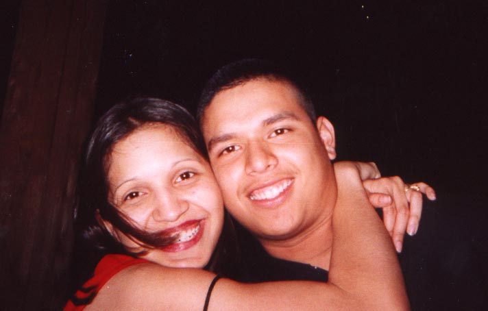 Alma and Santos waiting in line for the Titan