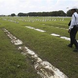 news-general-20110703-AS.Philippines.US.Forgotten.Cemetery